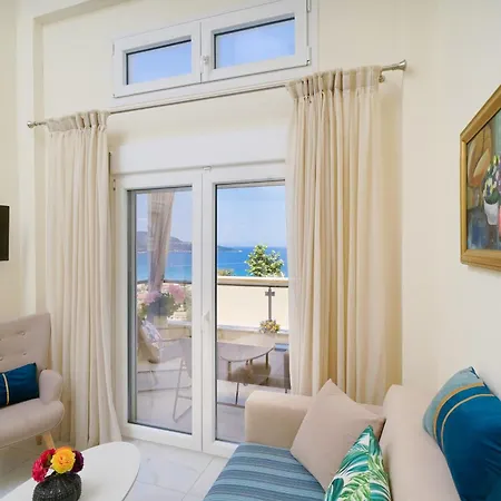 Inroy Sea View מלון דירות