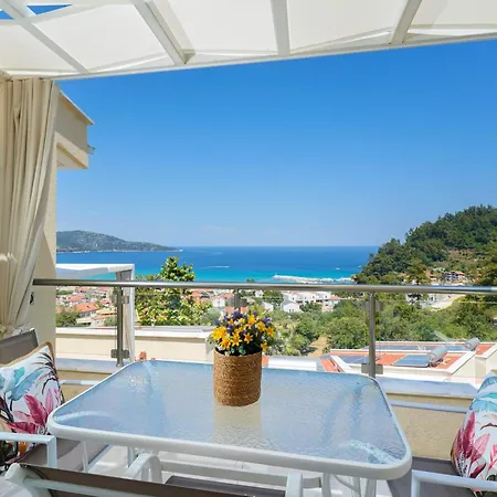 Inroy Sea View Aparthotel