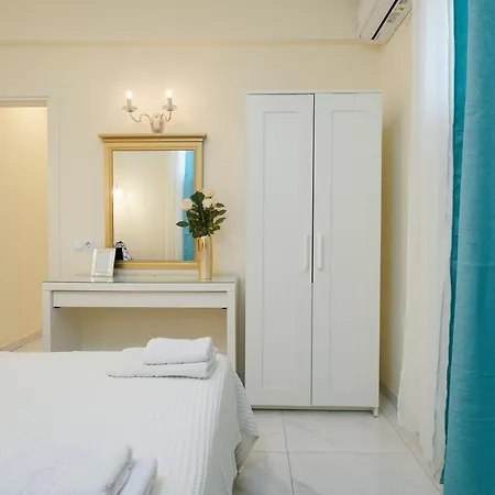 Inroy Sea View 4*