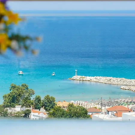 Aparthotel Inroy Sea View 4*