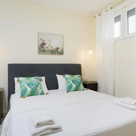 Inroy Sea View 4*