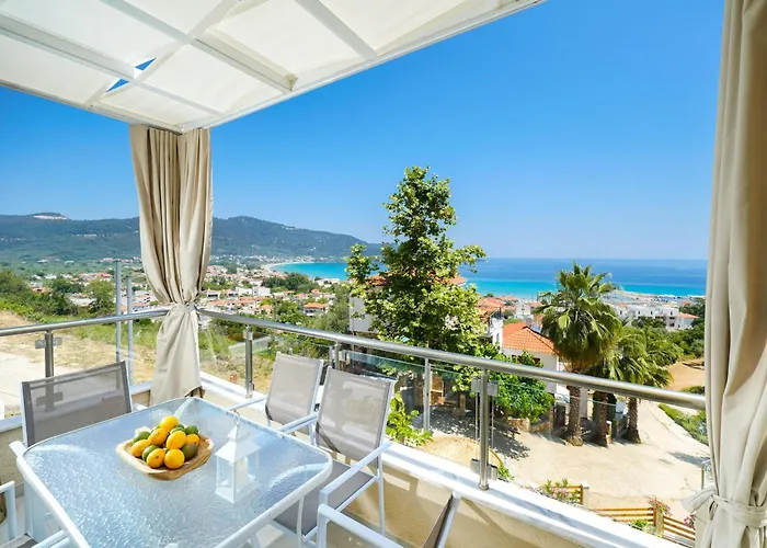 מלון דירות Inroy Sea View