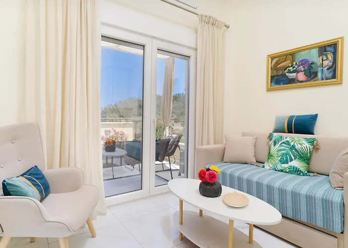 מלון דירות Inroy Sea View