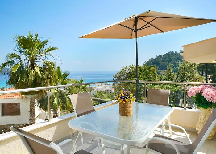 Inroy Sea View 4*