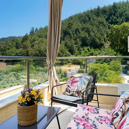 Aparthotel Inroy Sea View