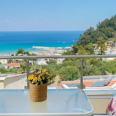 Inroy Sea View Aparthotel *