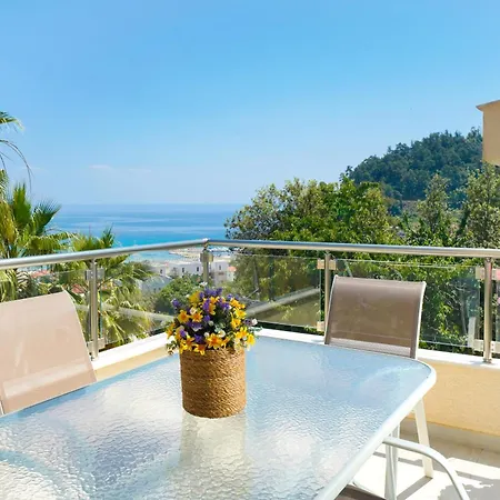 شقة فندقية Inroy Sea View 4*