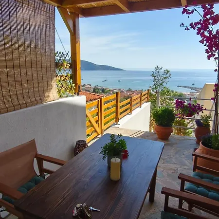 Inroy Sea View Aparthotel