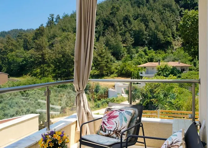 Inroy Sea View